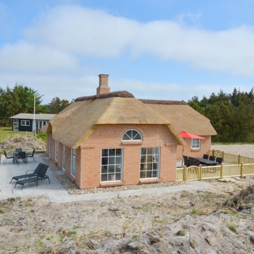 Hoveentreprise af sommerhus